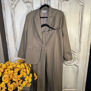 NYP Suits Woman’s Taupe Pinstripe Two Piece Pant Suit